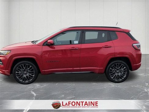 Certified 2023 Jeep Compass Limited image 2
