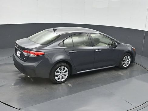 Used 2025 Toyota Corolla LE FWD image 40