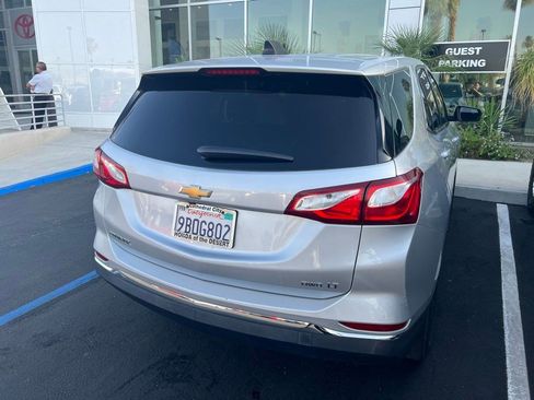 Used 2020 Chevrolet Equinox LT AWD/4WD image 2