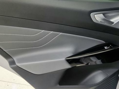 Used 2023 Volkswagen ID.4 S RWD image 47