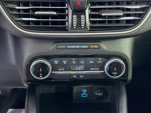 Used 2022 Ford Escape SE w/ Convenience Package FWD image 15