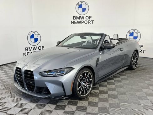 Used 2022 BMW M4 xDrive Competition w/ M Carbon Exterior Package AWD/4WD image 3