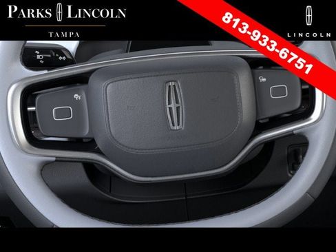New 2026 Lincoln Navigator L Black Label AWD/4WD image 12