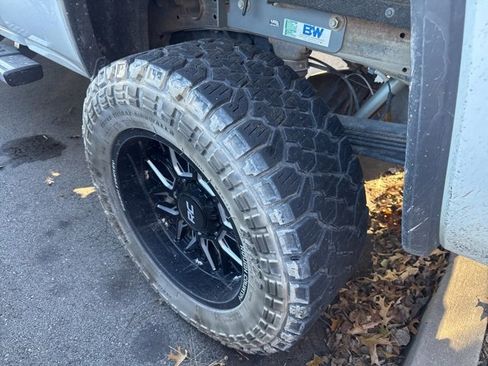 Used 2015 GMC Sierra 2500 SLT w/ Duramax Plus Package image 7