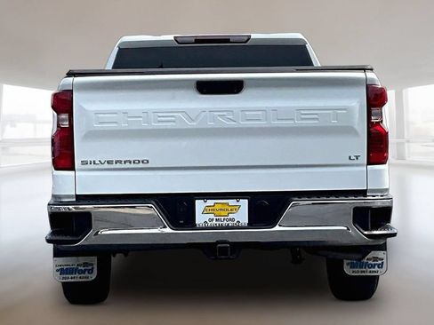 Used 2022 Chevrolet Silverado 1500 LT AWD/4WD image 5