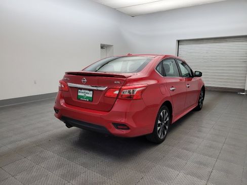 Used 2019 Nissan Sentra SR image 9