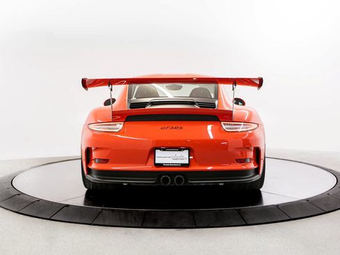 Used 2016 Porsche 911 GT3 RS RWD image 6
