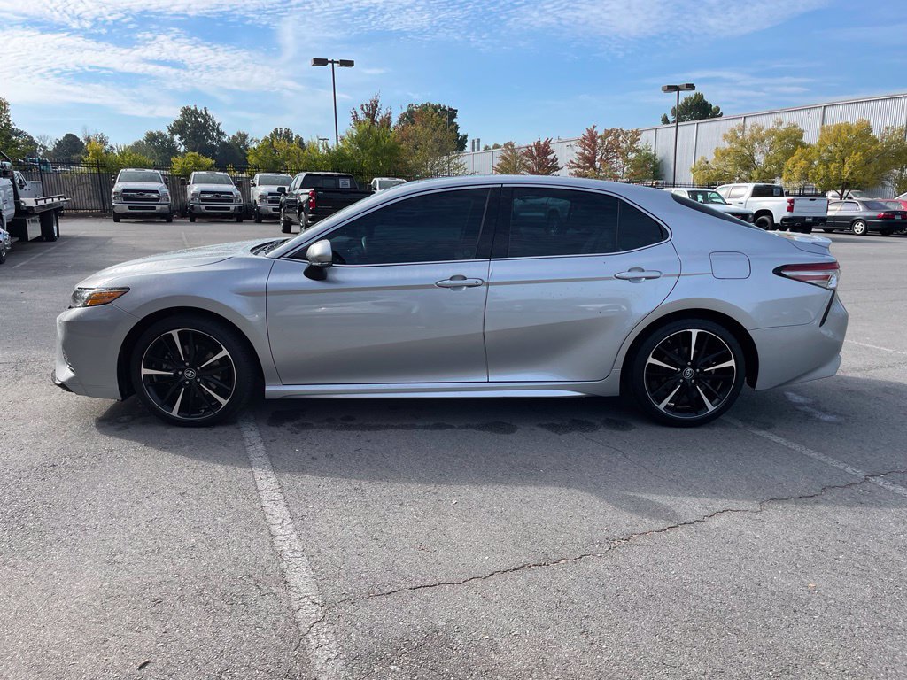 Used 2018 Toyota Camry XSE FWD image 4
