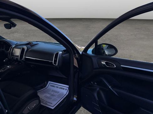 Used 2014 Porsche Cayenne AWD/4WD image 19