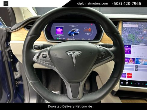 Used 2018 Tesla Model X 100D image 30