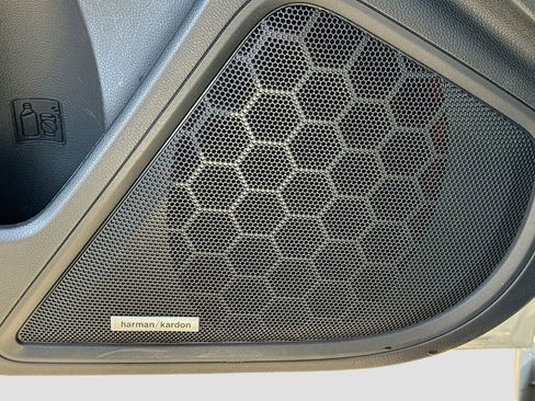 Certified 2025 Subaru Outback Limited w/ Popular Package #2 image 25