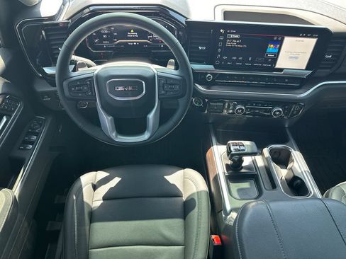Used 2025 GMC Sierra 1500 SLT w/ SLT Premium Plus Package AWD/4WD image 24