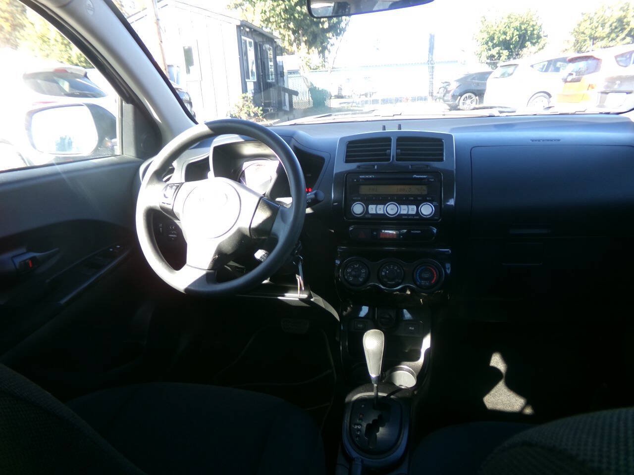 Used 2009 Scion xD FWD image 9