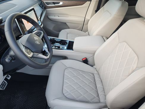 New 2026 Volkswagen Atlas SEL Premium R-Line AWD/4WD image 17