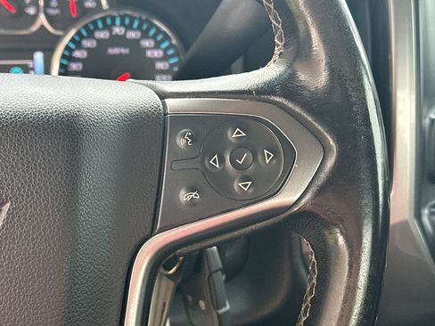 Used 2018 Chevrolet Silverado 2500 LT AWD/4WD image 6
