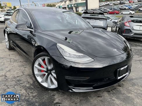 Used 2019 Tesla Model 3 Performance image 1
