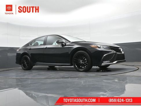 Used 2024 Toyota Camry XSE FWD image 37