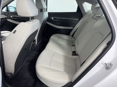 Used 2025 Hyundai Sonata Limited image 7