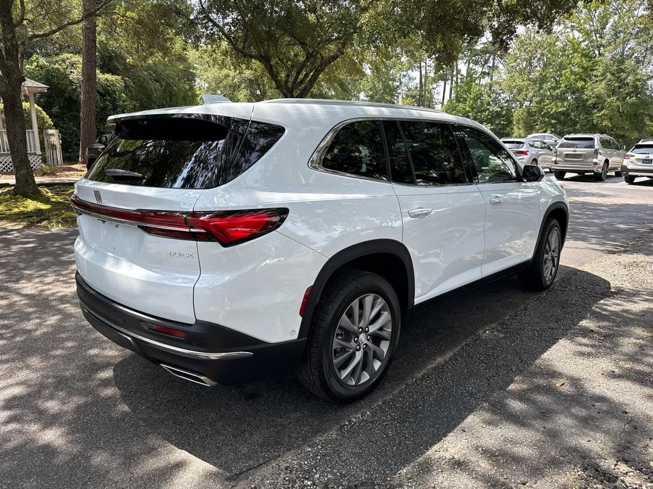 Used 2026 Buick Enclave Preferred w/ Super Cruise Package AWD/4WD image 5