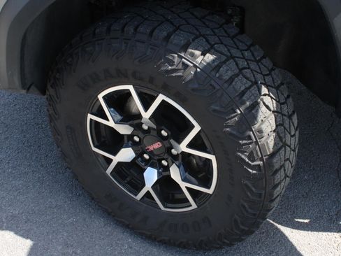 Used 2023 GMC Canyon AT4X AWD/4WD image 18