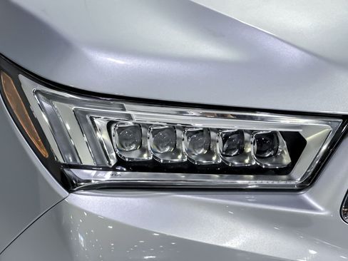 Used 2020 Acura MDX SH-AWD image 12