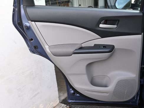 Used 2014 Honda CR-V LX image 18