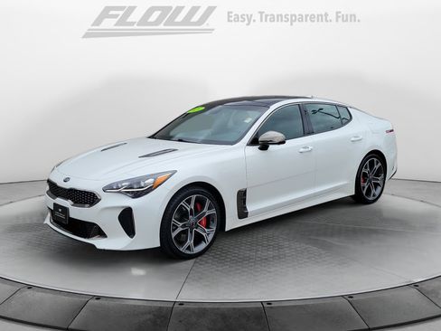 Used 2020 Kia Stinger GT2 AWD/4WD image 4