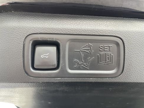 Used 2019 Lincoln Navigator L Reserve AWD/4WD image 40