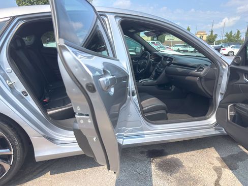 Used 2020 Honda Civic Sport image 10