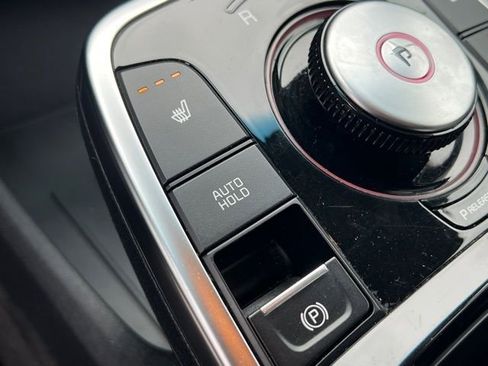 Used 2022 Kia Niro EX w/ Cold Weather Package image 26