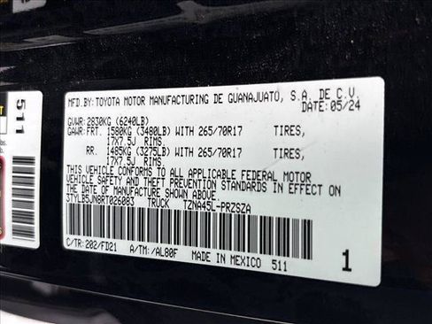 Certified 2024 Toyota Tacoma TRD Off-Road AWD/4WD image 28