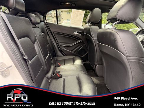Used 2020 Mercedes-Benz GLA 250 4MATIC image 30