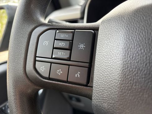 Used 2023 Ford F150 XLT image 15