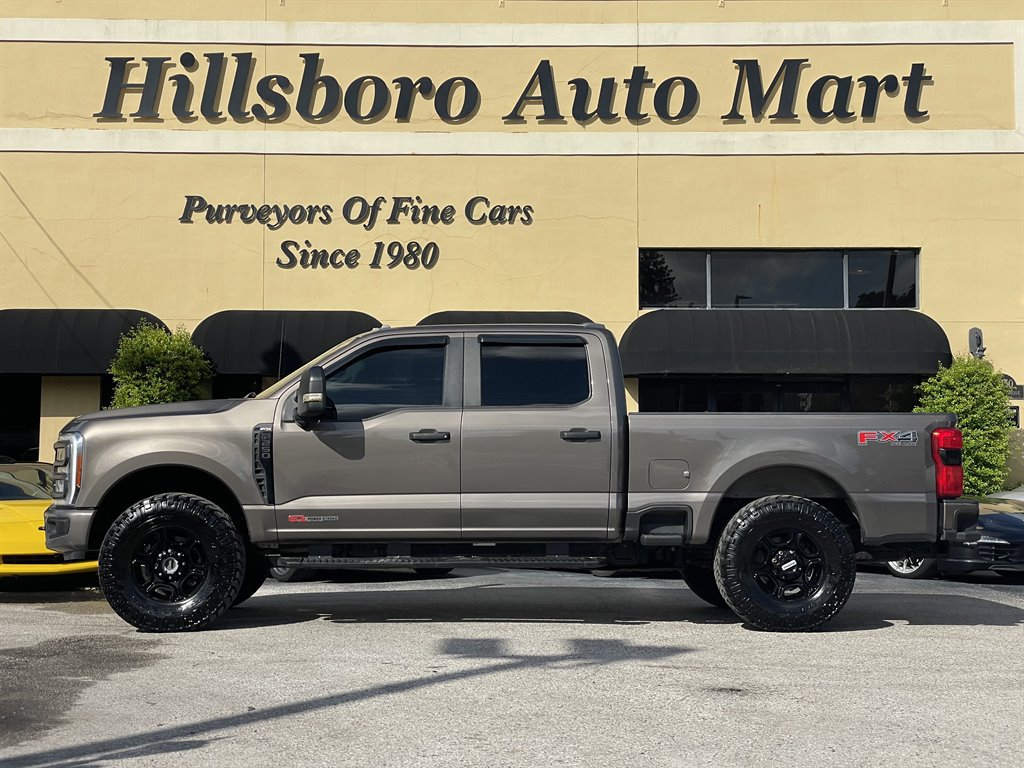 Used 2023 Ford F250 XL w/ STX Appearance Package AWD/4WD image 3