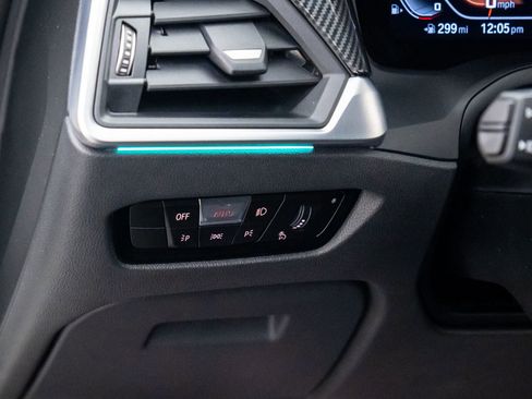 Used 2021 BMW M440i Convertible w/ Premium Package image 18