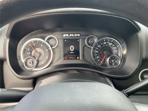 Used 2022 RAM 2500 Big Horn w/ Cold Weather Group image 14