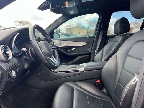 Used 2020 Mercedes-Benz GLC 300 image 18