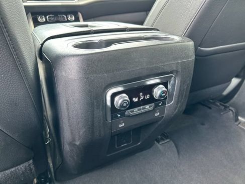 Used 2021 GMC Yukon Denali w/ Denali Premium Package AWD/4WD image 28
