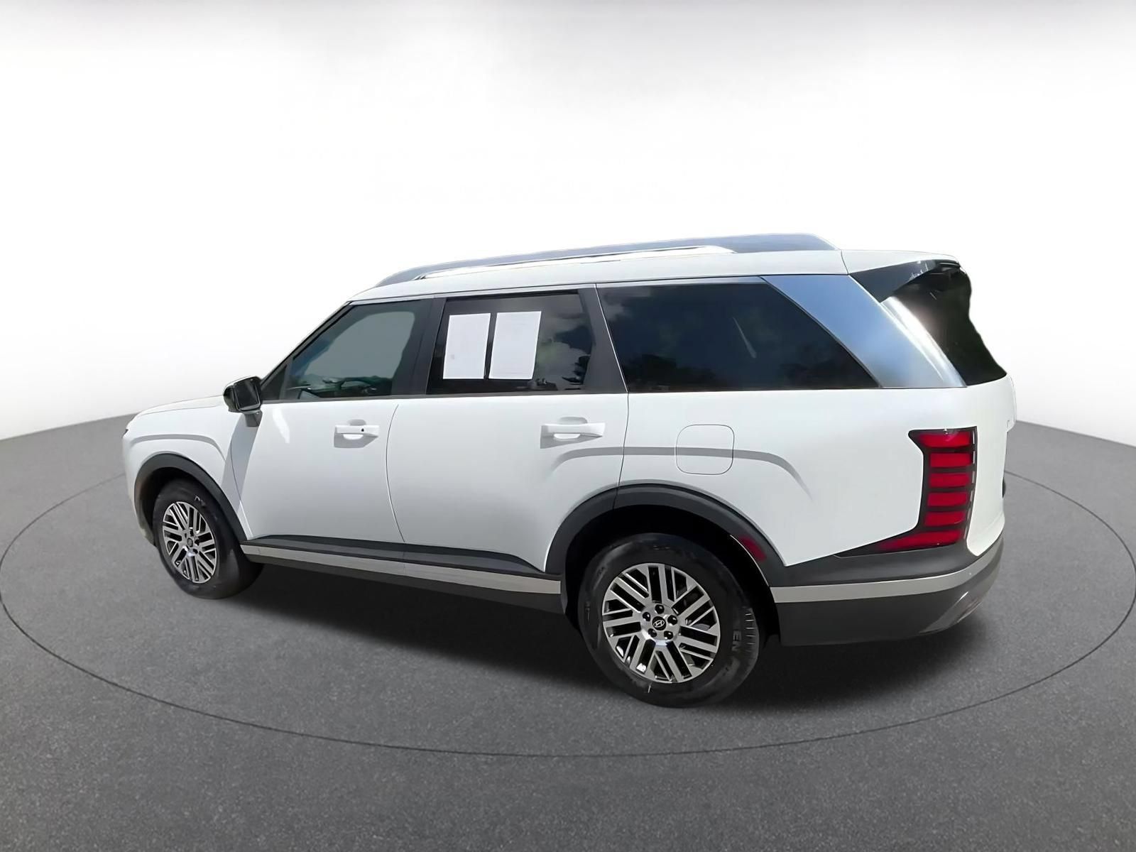 Used 2026 Hyundai Palisade SEL AWD/4WD image 9