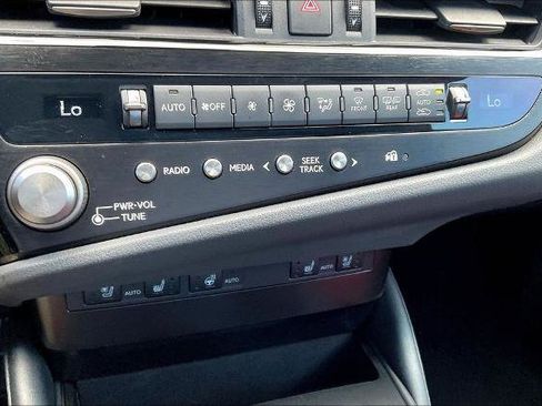 Used 2024 Lexus ES 350 F Sport w/ Accessory Package (Z2) FWD image 15