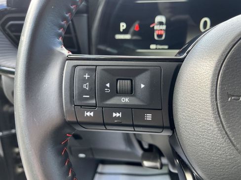 Certified 2025 Nissan Kicks SR AWD/4WD image 29