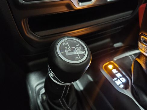 Used 2021 Jeep Wrangler Unlimited Sahara w/ Cold Weather Group image 10