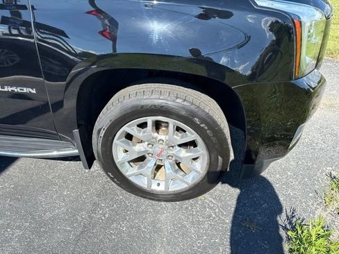 Used 2020 GMC Yukon SLT w/ HD Trailering Package AWD/4WD image 10