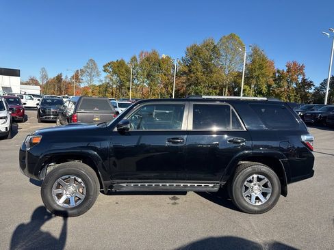 Used 2015 Toyota 4Runner Trail Premium image 2