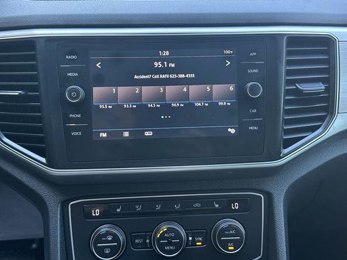Used 2019 Volkswagen Atlas SE FWD image 36