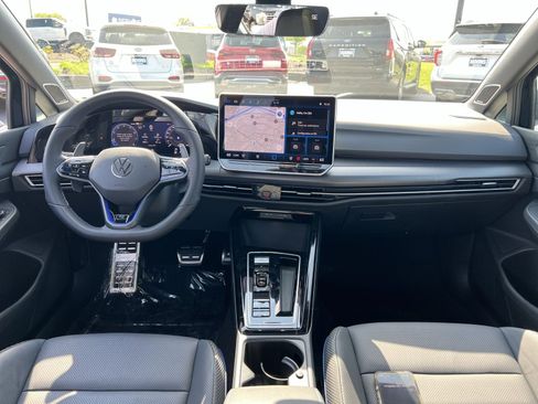 Used 2026 Volkswagen Golf AWD/4WD image 31