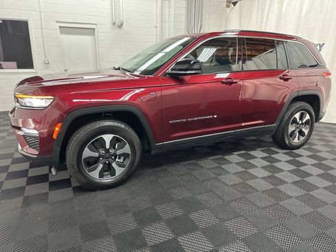 Used 2024 Jeep Grand Cherokee Limited 4xe image 5