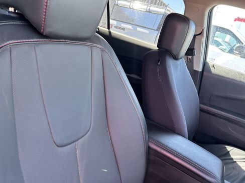 Used 2016 Chevrolet Equinox LTZ w/ Enhanced Convenience Package FWD image 13