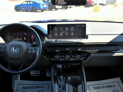 Used 2023 Honda Accord Sport image 37