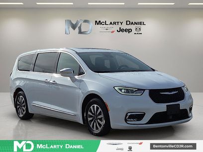 Used 2022 Chrysler Pacifica Limited